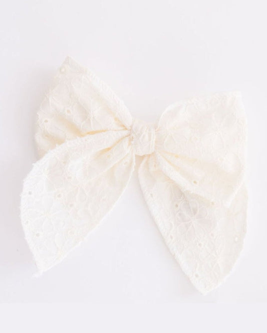 Classic Hair Bow in Cream Eyelet