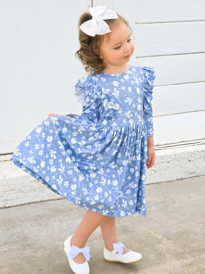 Classic Hair Bow in White Eyelet